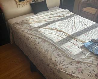 queen bed
