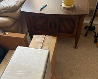 . . . mid-century lamp table