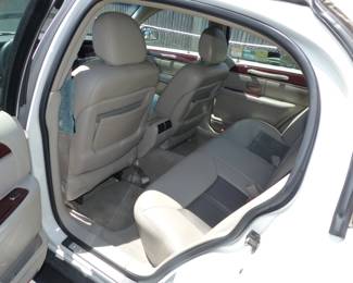2005 Lincoln Town Car Limited With 105,201 miles