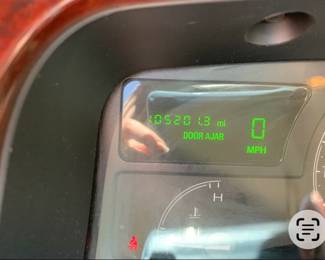 car2005 Lincoln Town Car Limited With 105,201 miles