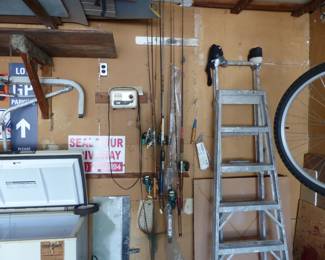 Garage!Loaded ! There Are Tools, Bike, Fishing Poles, Wheelchair And Lots Of Misc Items, Come Dig For Treasures!!