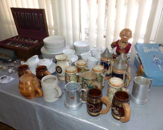 Vintage Barbie Dolls & Case, Bric-A-Brac