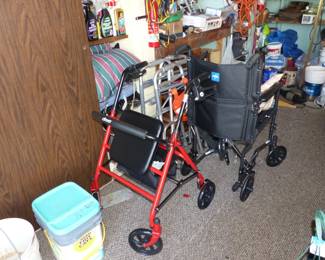 Garage!Loaded ! There Are Tools, Bike, Fishing Poles, Wheelchair And Lots Of Misc Items, Come Dig For Treasures!!