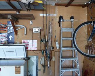 Garage!Loaded ! There Are Tools, Bike, Fishing Poles, Wheelchair And Lots Of Misc Items, Come Dig For Treasures!!