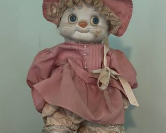  Dolly Dingle "Kittie Cuti" porcelain musical doll