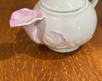 Tea pot 