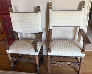 $1800 Antique Italian Fratina chair. ca. 17th century 25"w x 19"d x 45'h.