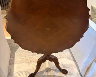 View of the table with the top flipped