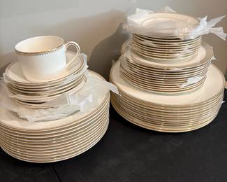 Vera Wang, Wedgewood set