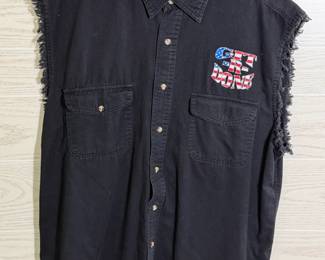 LARRY THE CABLE GUY GIT R DONE SLEEVELESS SHIRT