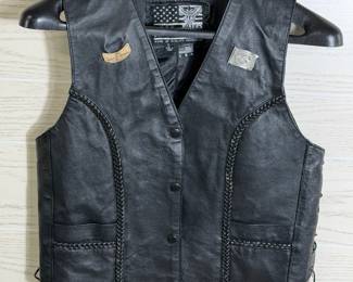 BIKERS DREAM LEATHER VEST WITH PINS & PATCHES HARLEY DAVIDSON