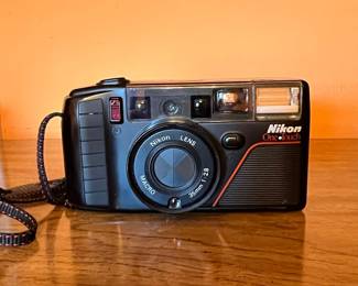 Nikon L35AF3 One-Touch 35mm f/2.8 Macro Point and Shoot Film Camera