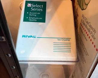 Rival 840W Electric Ice Crusher