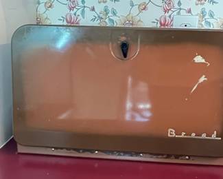 Vintage Lincoln Beautyware Bread Box
