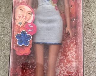 Barbie Birthday Bouquet December Poinsettia Doll
