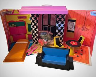 1968 Mattel Barbie Family House #1066 Folding Dollhouse