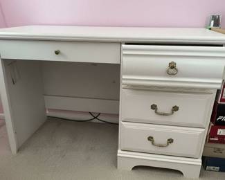 White Vanity Desk with Drawers
