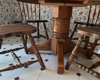 Tell City Style Spindle Back Oak Dining Table and Four Chairs
