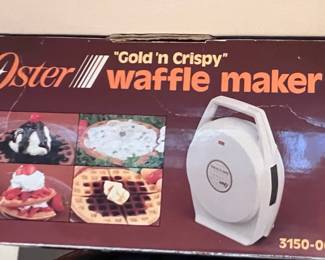 Oster "Gold 'n Crispy" Waffle Maker