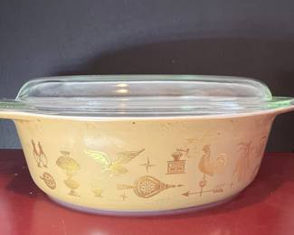 Pyrex "Golden Bantam" Casserole Dish