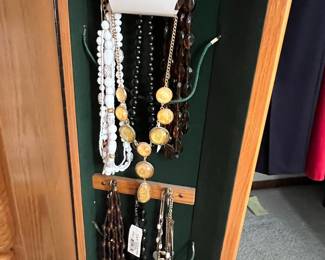 Hannah Accents Fashion Necklaces