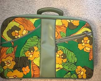 Vintage Bantam Travelware Floral Train Case