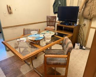 Vintage Dining Room and Chairs 