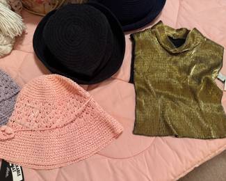 Women's Clothing 