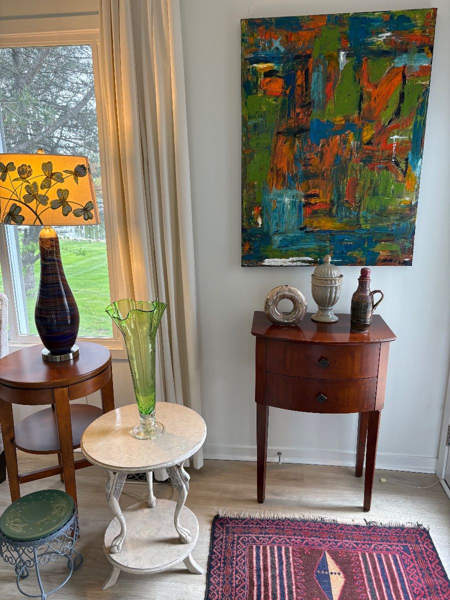 Unique side tables, large scale acrylic, ceramics, glass vase, lamp and hand-made wool area rug.