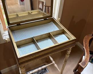 Another view of the antique jewelry table
