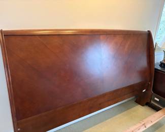 King sleigh bed