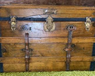 Late 19th Century American Trunk