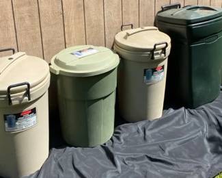 Rubbermaid Bruiser  Refuse Containers  Trash Can 