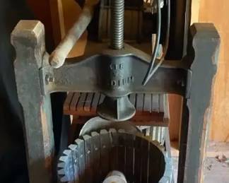 Fruit  Cider Press