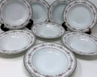 Noritake Japan Glenwood Patterned 8piece Soup Bowls