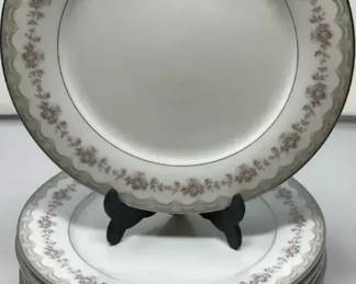 Noritake Glenwood  5570 Set Of 10 Dinner Plates