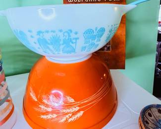 Amish butterprint Cinderella & wheat Pyrex 