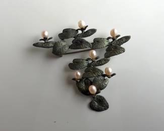 Lot 6207  Michael Michaud Water Lilies Pin Brooch