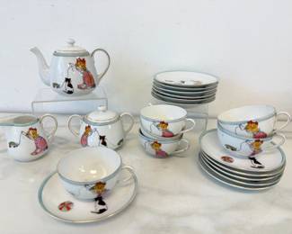 Lot 6492  Antique Japanese Handpainted Toy Girl  Cat Tea Set