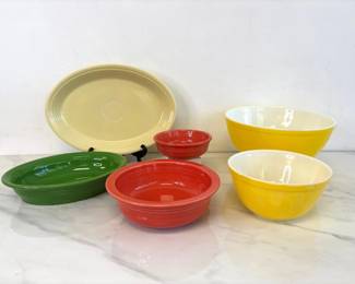 Lot 6477  Vintage Pyrex Bowls Fiesta Ware Platters