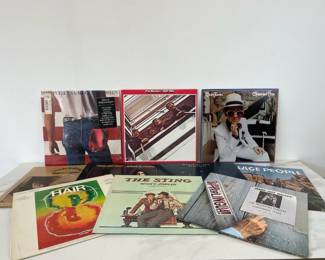 Lot 6319  Vintage Albums Records LPs  Beatles Springsteen  Elton John  Willie Nelson