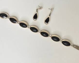 Lot 6583  Black Onyx Sterling Silver Mexico Bracelet Earrings