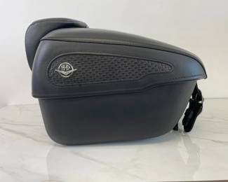 Lot 6077  Harley Davidson Road King Classic Leather Rear Tour Pak