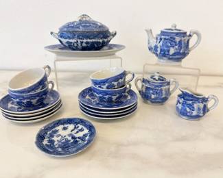 Lot 6493  Vintage Japanese Blue Willow Childs Tea Set