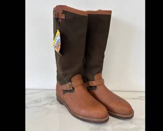 Lot 6570  Chippewa Mens Snake Boots  Mens 11.5 E