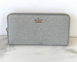 Lot 6255  Kate Spade Womens Burgess Court Lacey Wallet Silver