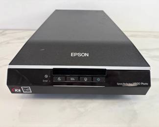 Lot 6235  Epson Perfection V600 Photo Scanner