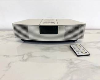 Lot 6548  Bose Wave Radio w Remote Control