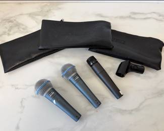 Lot 6373  2 Shure Beta 58A Mics Shure SM57 Mic Pro Audio Music Recording Microphones