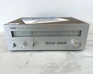 Lot 6325  Vintage Yamaha AMFM Tuner CT610 II